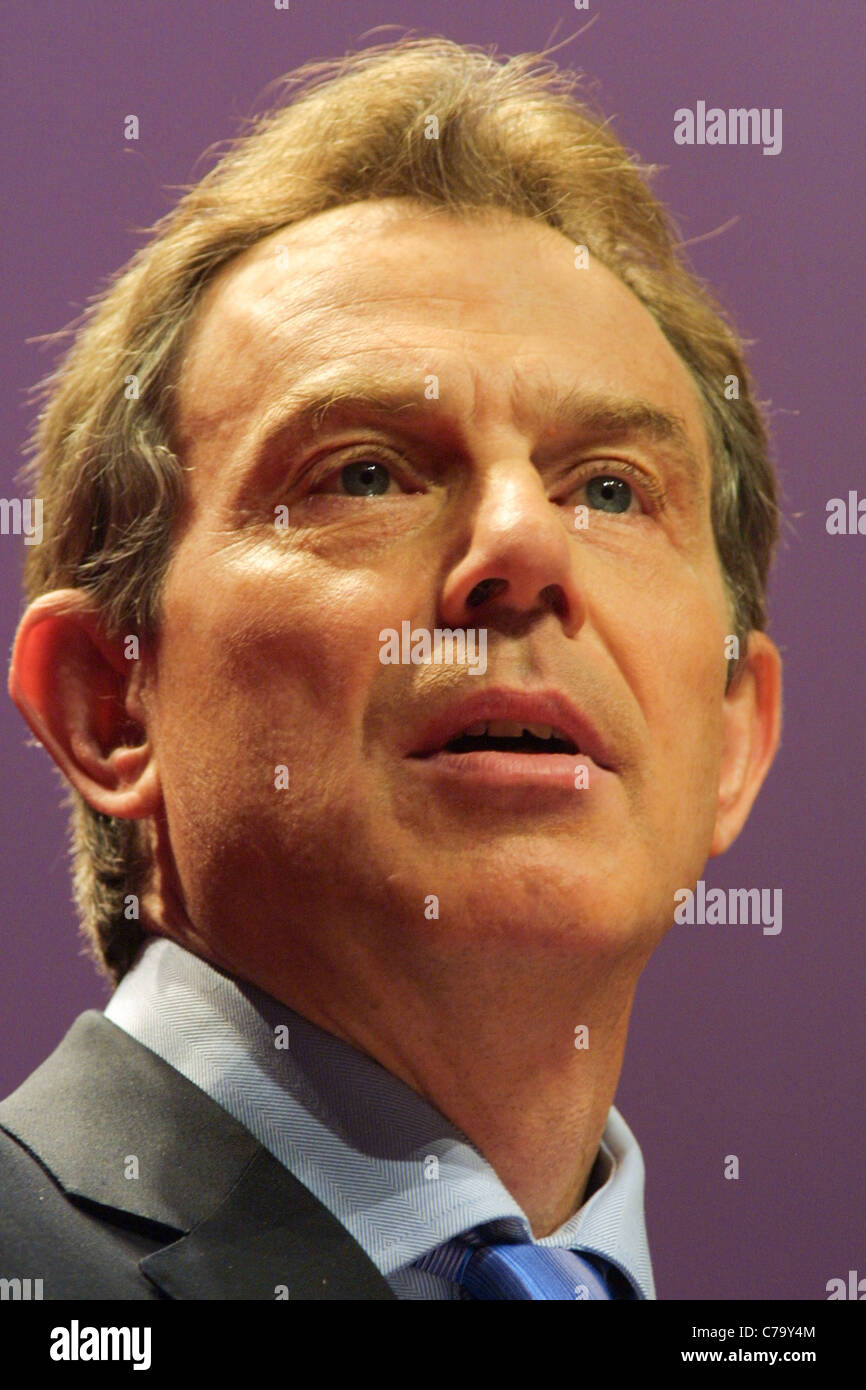 Il primo ministro Tony Blair parla al Partito laburista tenutasi a Glasgow, Scozia, il 15 febbraio 2003. Foto Stock