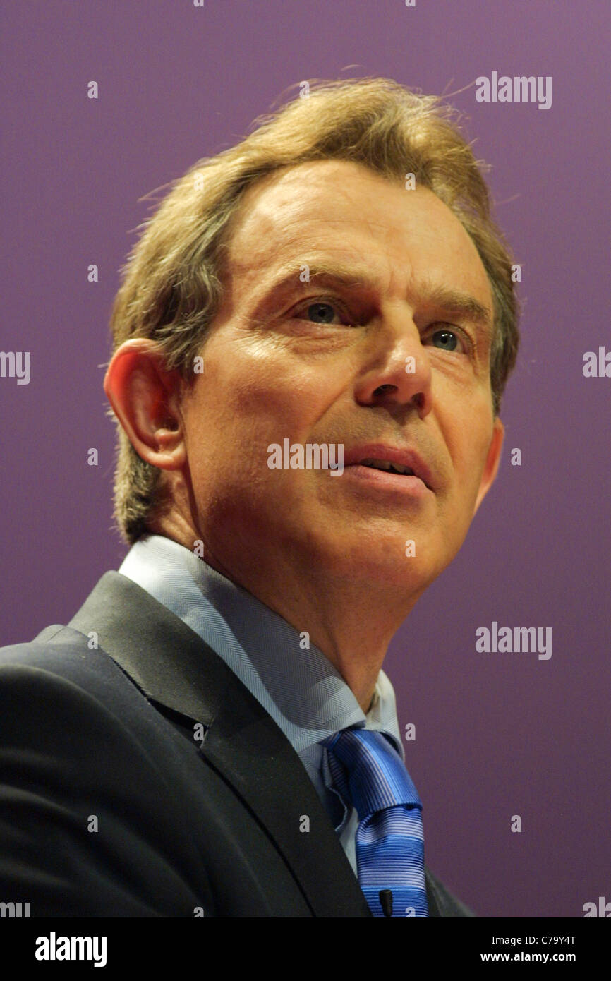 Il primo ministro Tony Blair parla al Partito laburista tenutasi a Glasgow, Scozia, il 15 febbraio 2003. Foto Stock