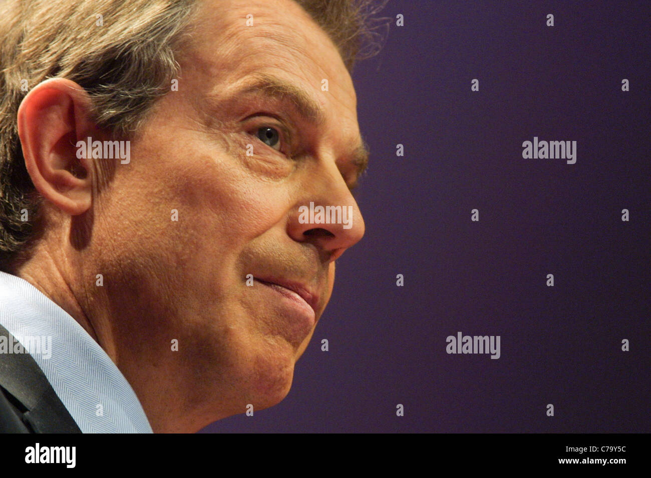 Il primo ministro Tony Blair parla al Partito laburista tenutasi a Glasgow, Scozia, il 15 febbraio 2003. Foto Stock