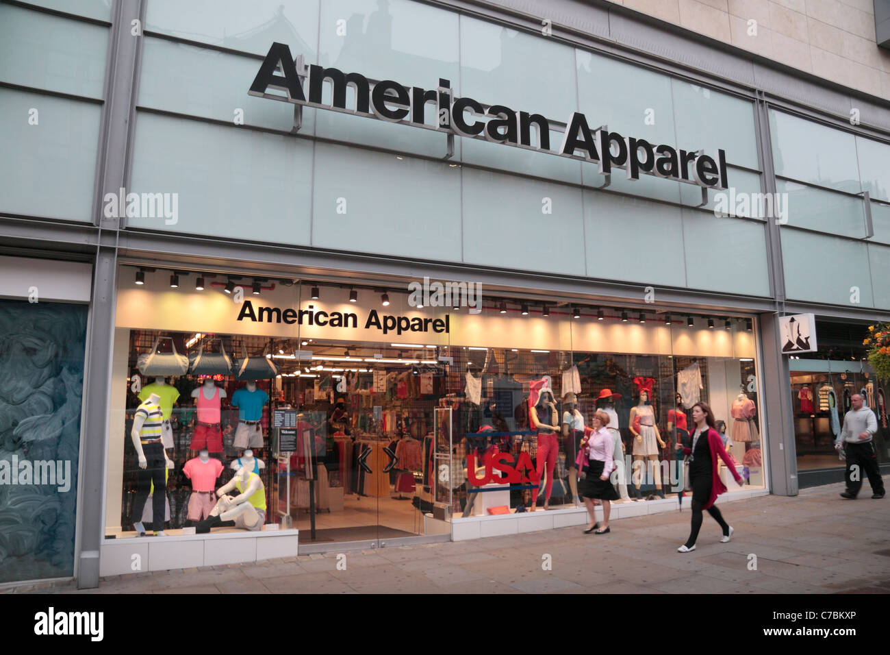 Negozio di fronte della American Apparel store su Market Street, Manchester, Regno Unito. Foto Stock