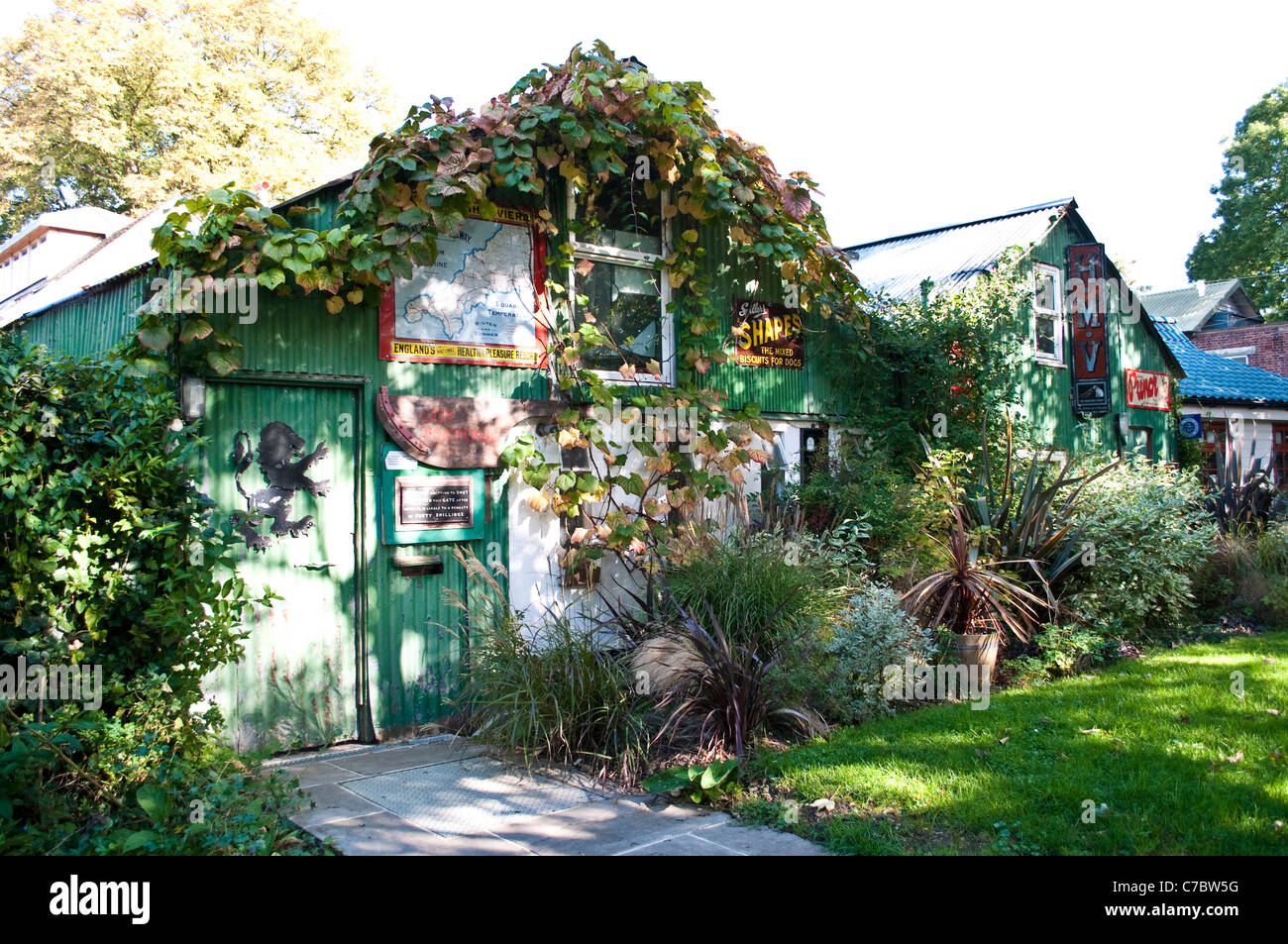 Bizzarre case, Eel Pie Island, Twickenham, Middlesex, England, Regno Unito Foto Stock