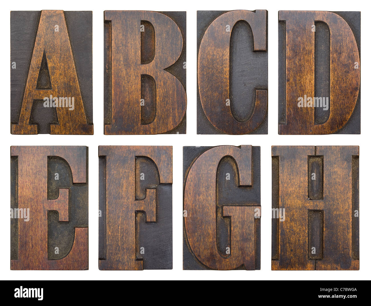 Parte di un alfabeto di serie in antichi della stampante woodblock lettere. Si prega di vedere il mio portfolio per completare l'alfabeto. Foto Stock