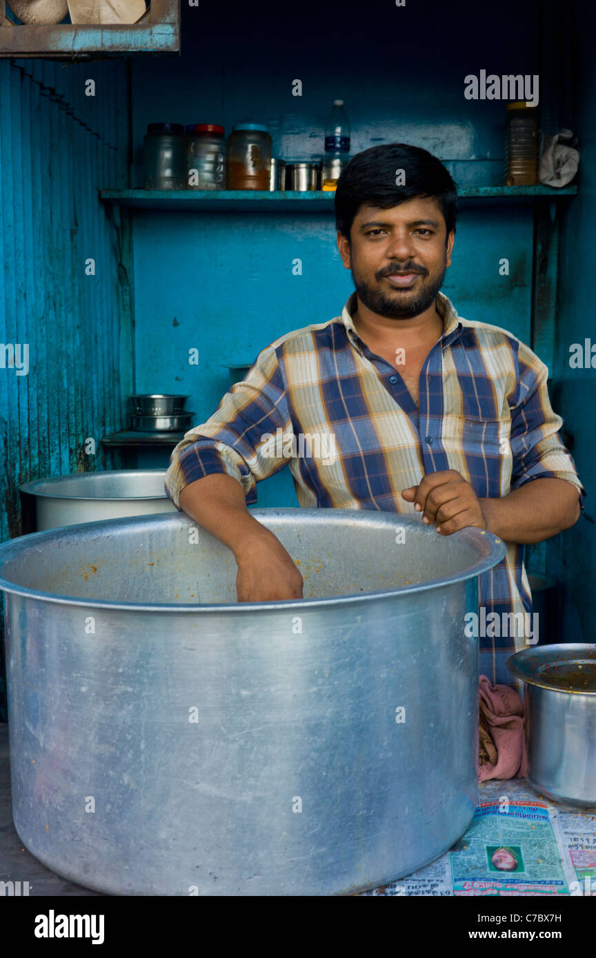 Un ristorante di strada a Madurai, Tamil Nadu, India. Foto Stock