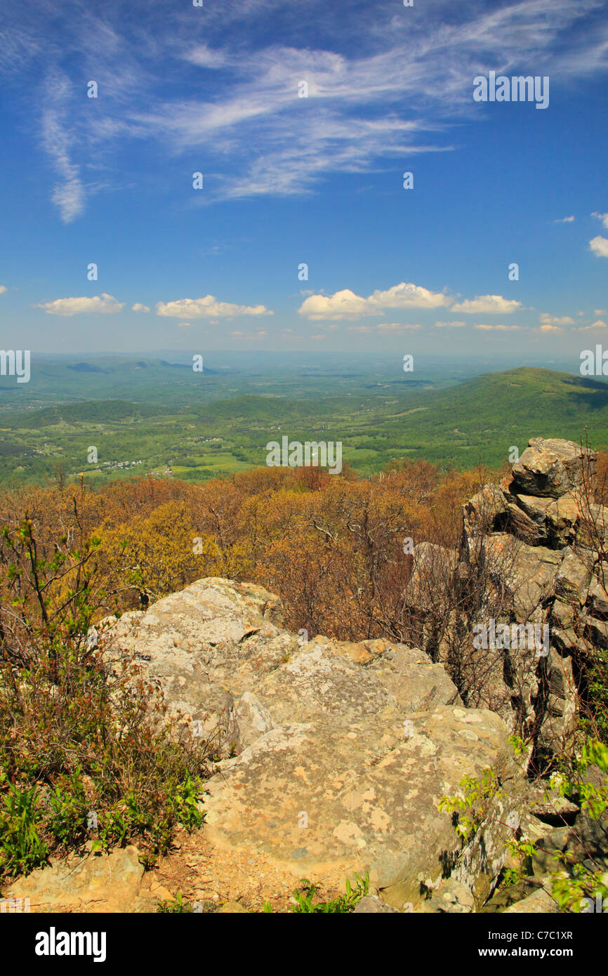 Vista dall'Appalachian Trail, Mount Marshall a nord, il Parco Nazionale di Shenandoah, Virginia, Stati Uniti d'America Foto Stock