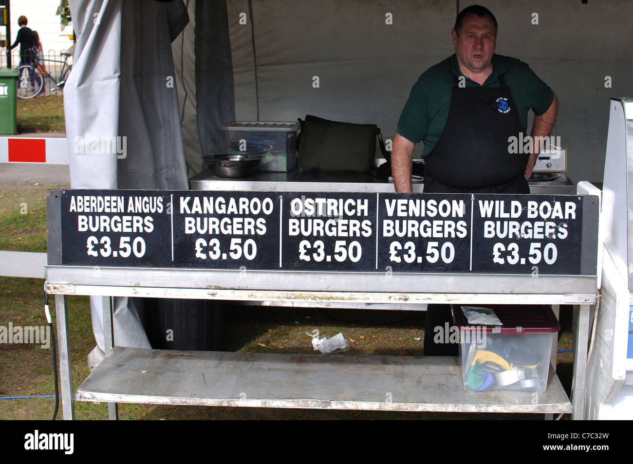 Bancarella vendendo hamburger insolito a Leamington Spa Food and Drink Festival Foto Stock