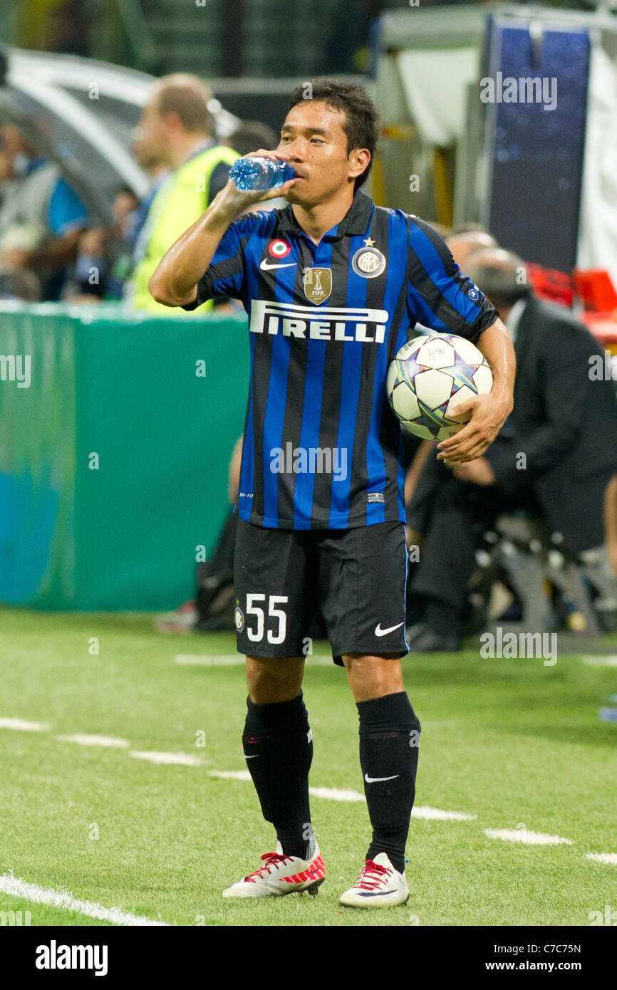 Yuto Nagatomo (Inter) svolge durante la UEFA Champions League Group B match tra Inter Trabzonspor 0-1. Foto Stock