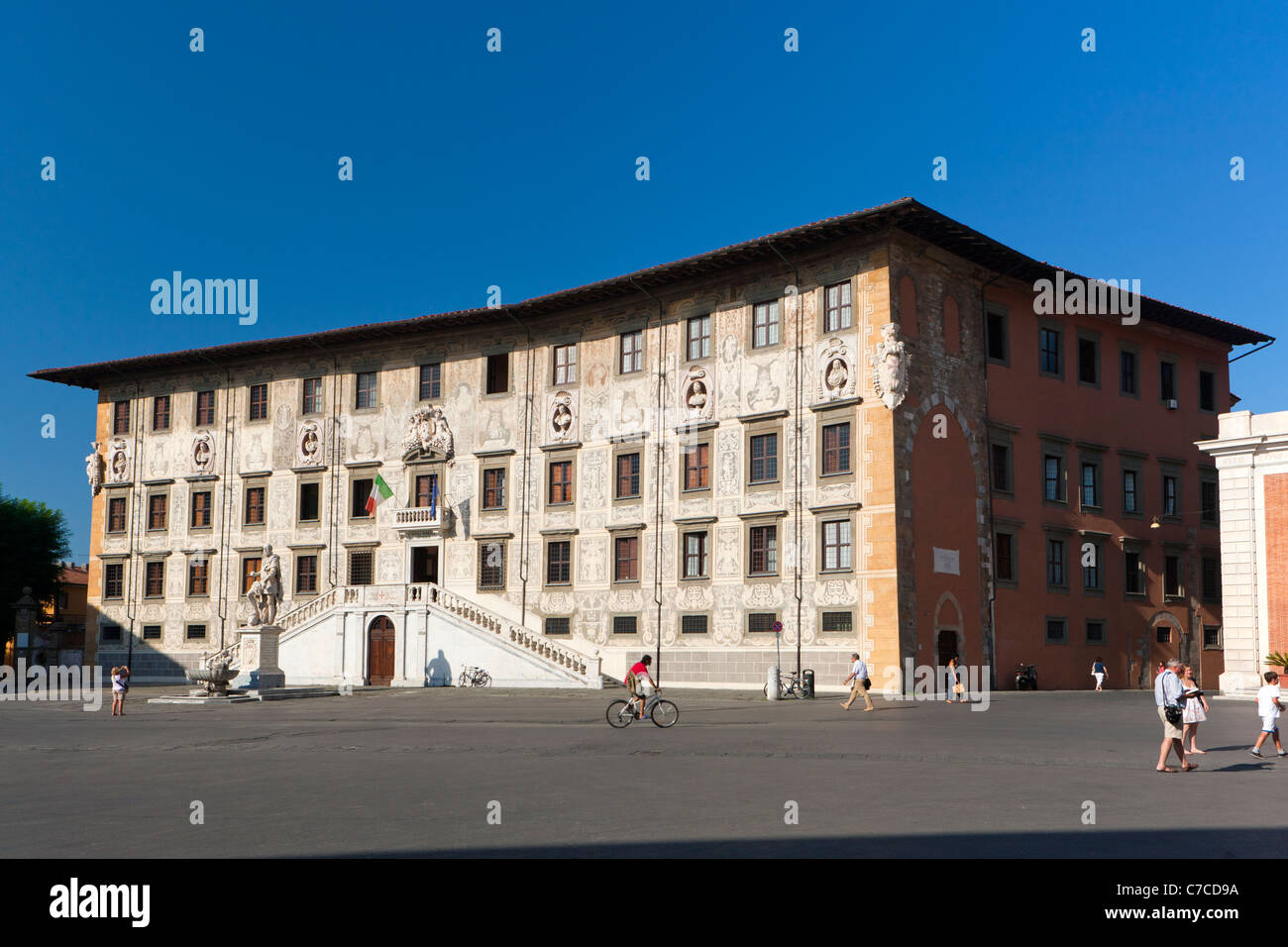 Palazzo della Carovana dei Cavalieri a Piazza dei Cavalieri di Giorgio Vasari, Pisa, Italia, Europa Foto Stock