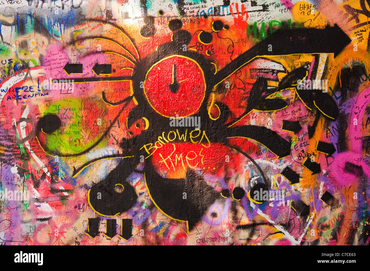 Dettaglio di un famoso muro di Lennon a Praga Foto Stock