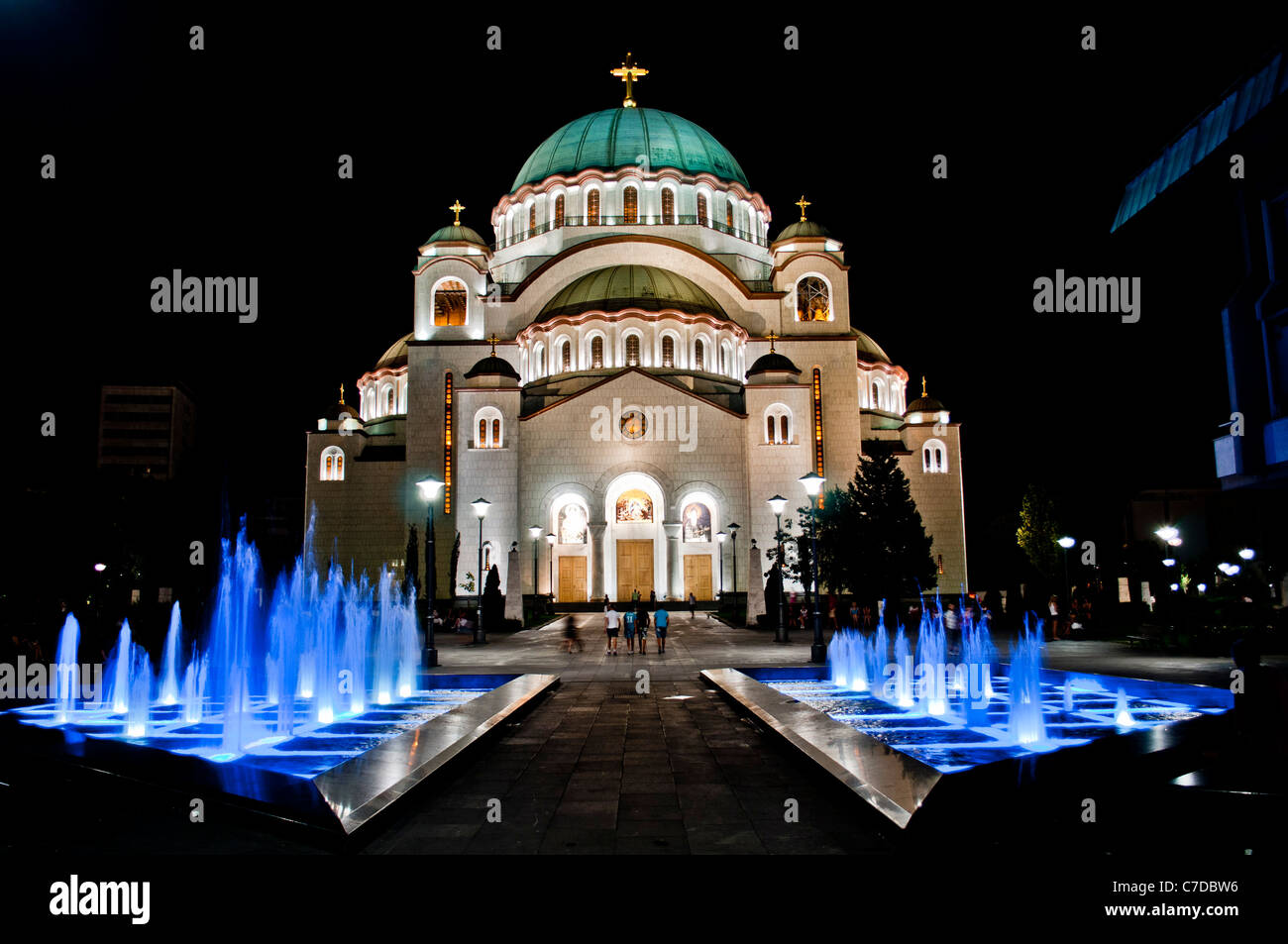 San Sava tempio di Belgrado di notte. Foto Stock