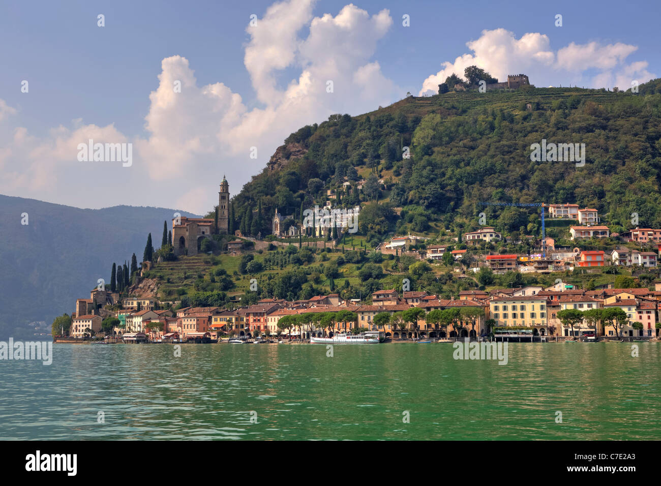 Morcote è un idillico paesino situato sul Lago di Lugano Foto Stock