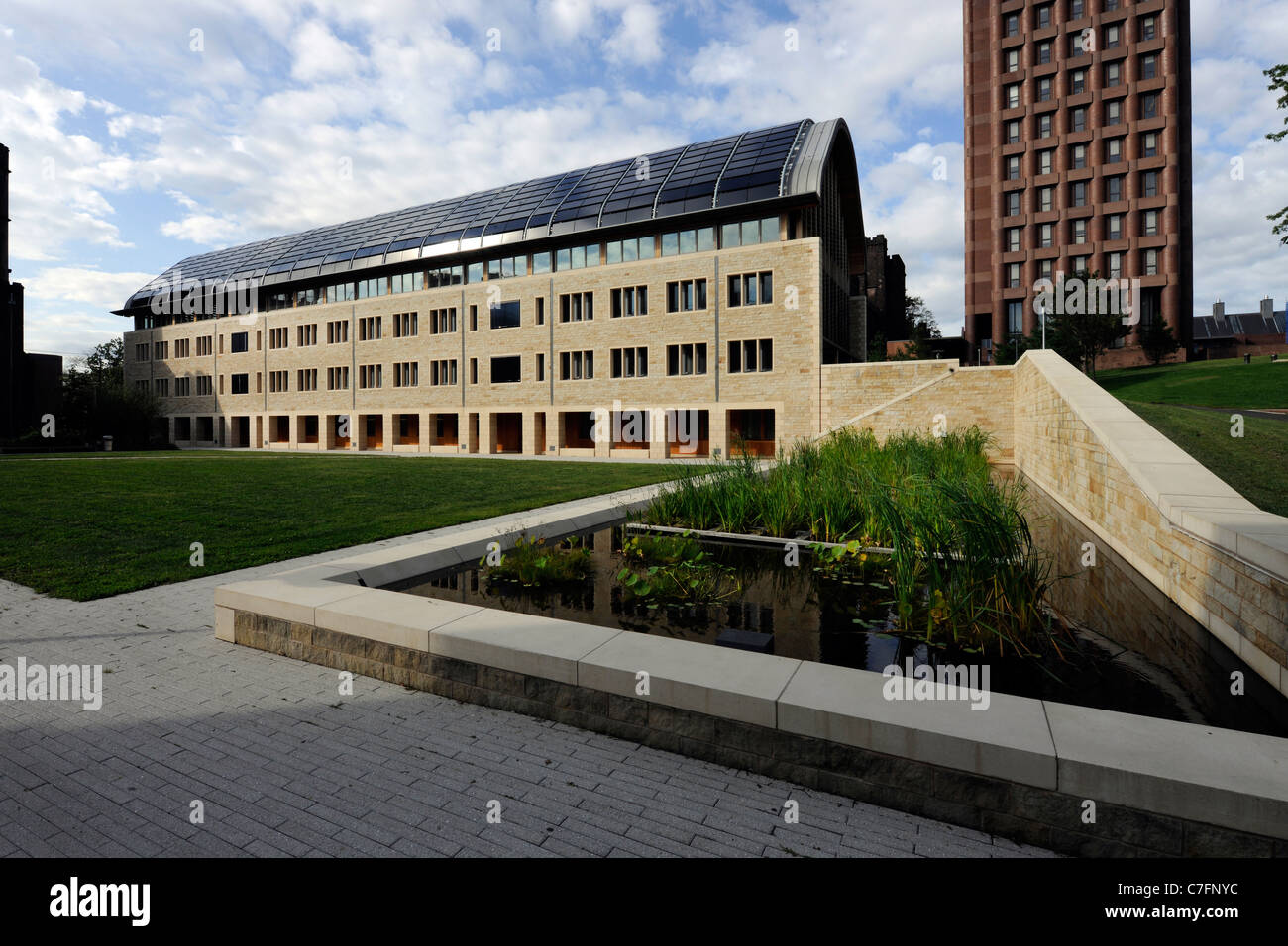 Kroon Hall, sede della Yale University School di silvicoltura e Studi Ambientali. La certificazione LEED platinum edificio. Foto Stock