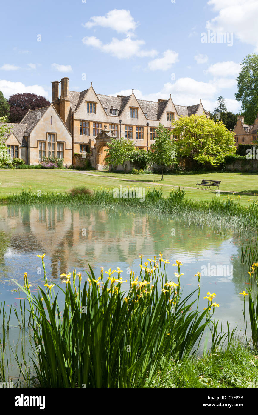 Stanway House nel villaggio Costwold di Stanway, GLOUCESTERSHIRE REGNO UNITO Foto Stock