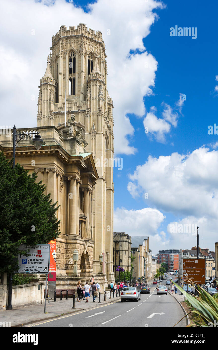 Il Wills Memorial Building guardando verso Park Street, Università di Bristol, Queen's Road, Clifton, Bristol, Avon, Regno Unito Foto Stock