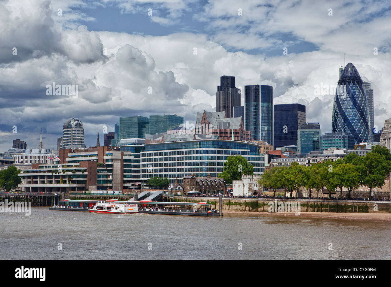 Leadenhall Street e cetriolino, Londra, Inghilterra Foto Stock