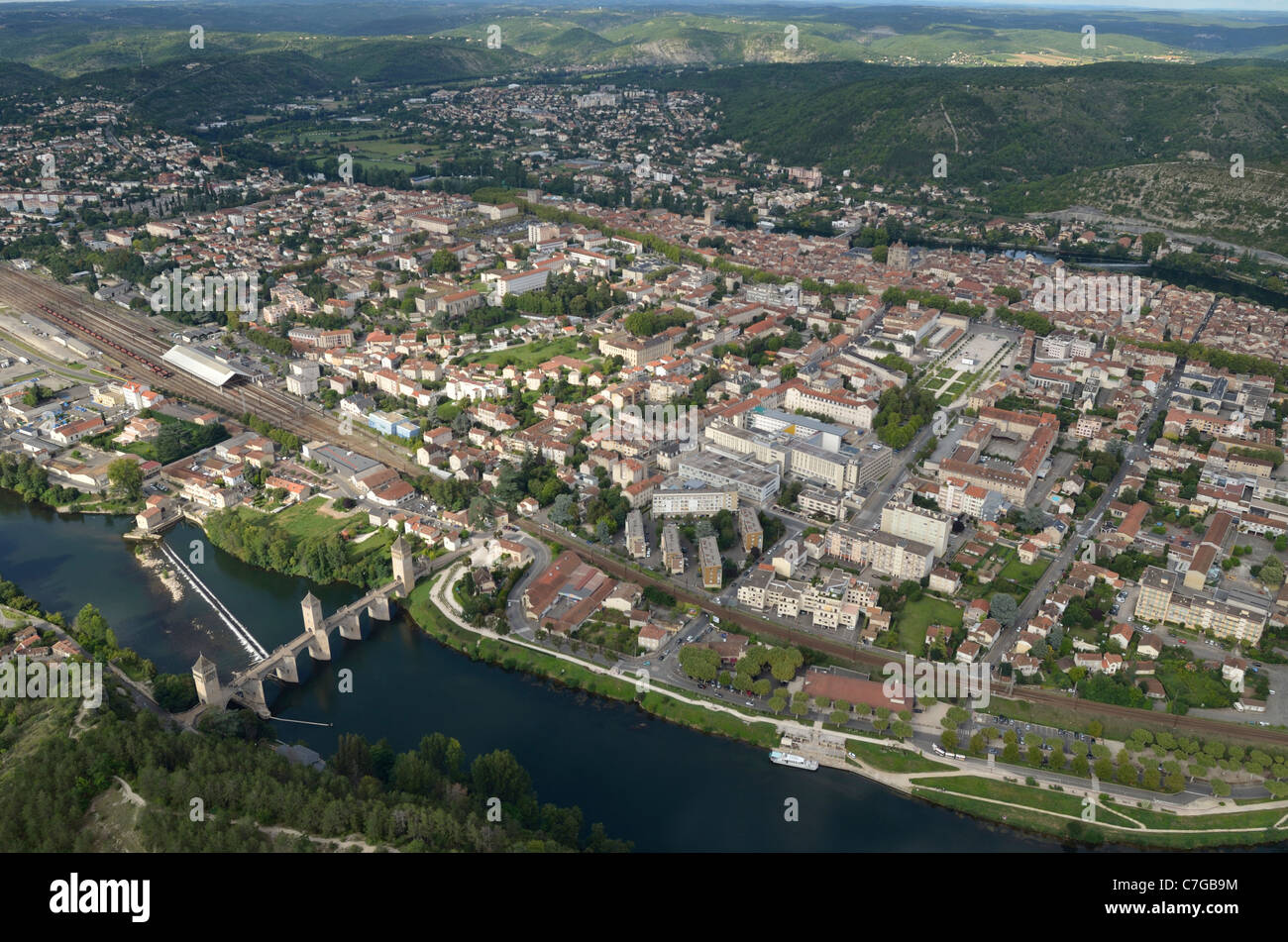 Città Cahor nella regione Midi-Pyrénées. Con Pont Valentré xiv secolo ponte fortificato. Francia Foto Stock