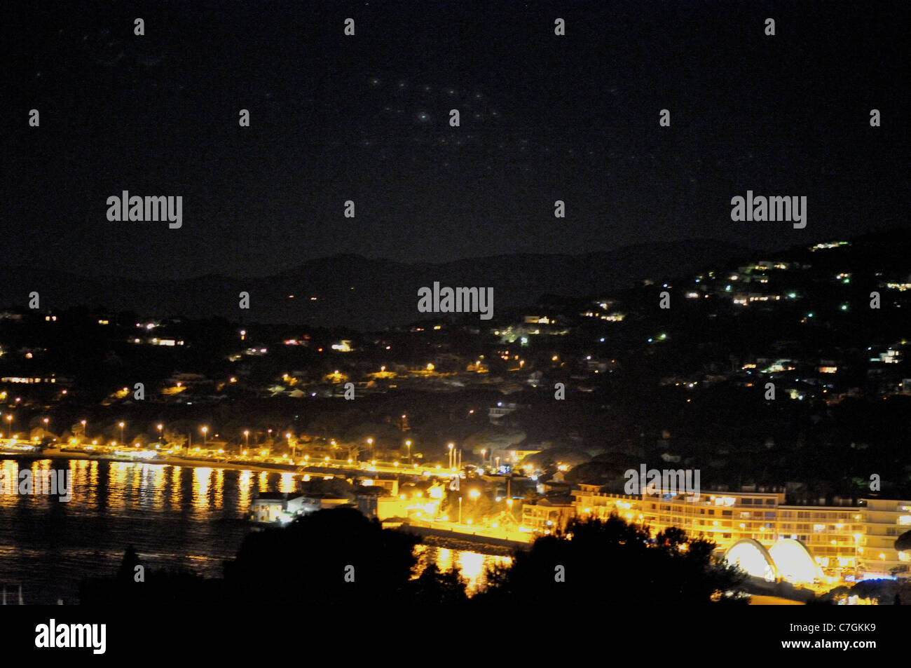 Oggetti volanti non identificati fotografati da Sainte Maxime in Francia sulla Costa Azzurra Foto Stock