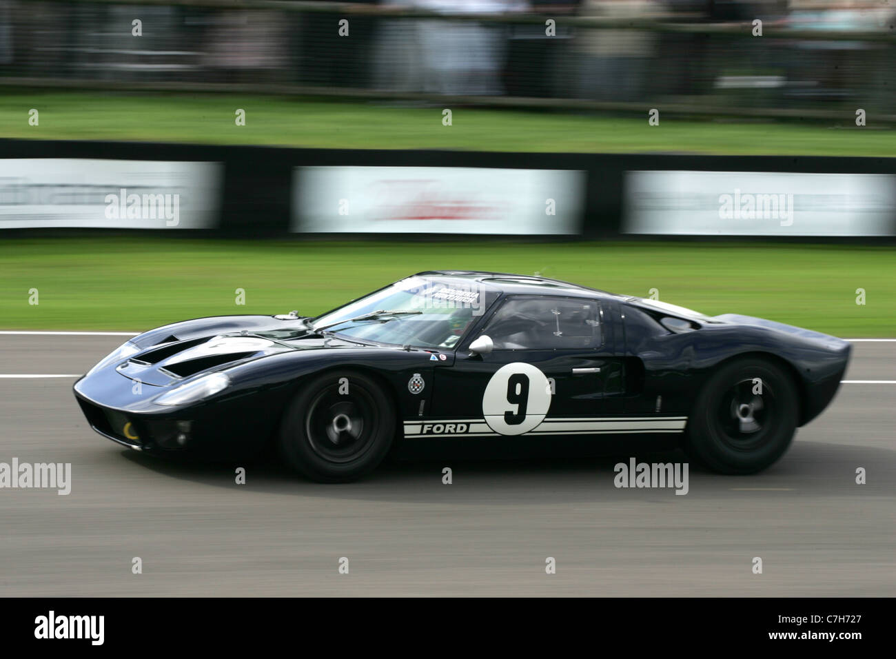 Historic motor racing al Goodwood, West Sussex, Regno Unito. Foto Stock