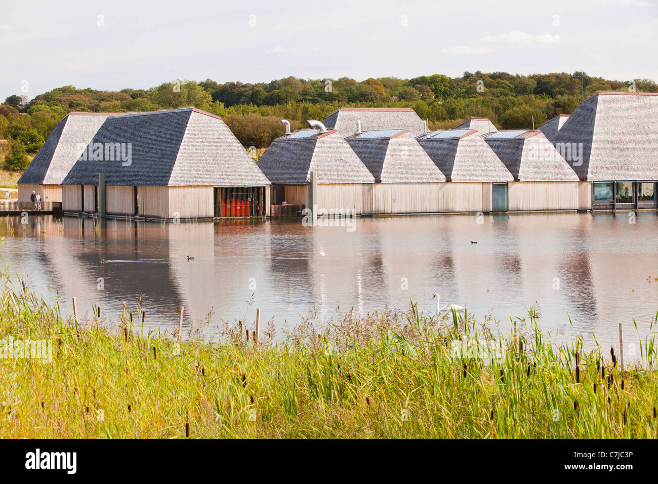 Il Brockholes Visitor Center presso il Lancashire Wildlife Trust Reserve in Preston, Lancashire, Regno Unito. Foto Stock