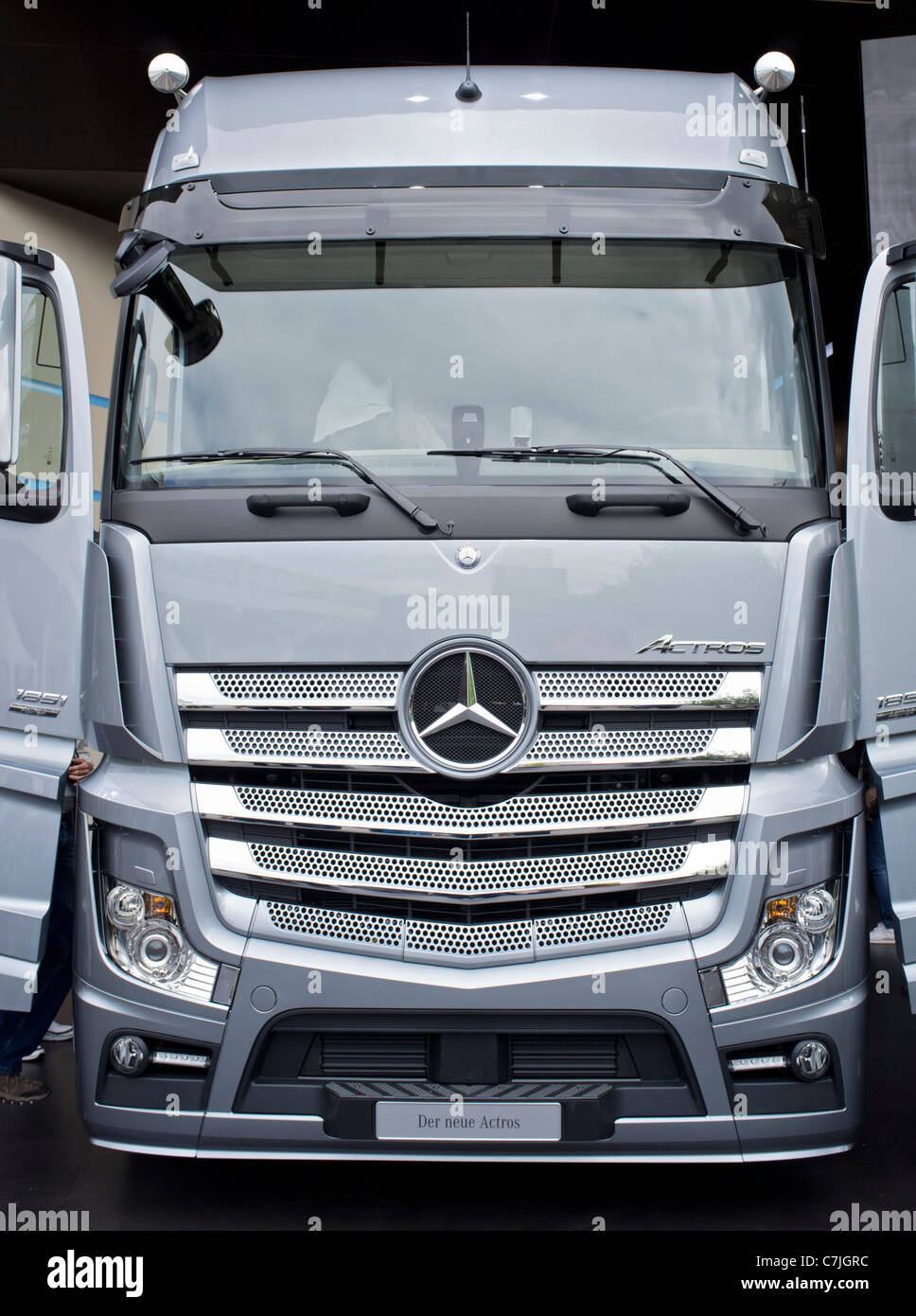 Mercedes Actros camion al Salone di Francoforte o IAA 2011 in Germania Foto Stock