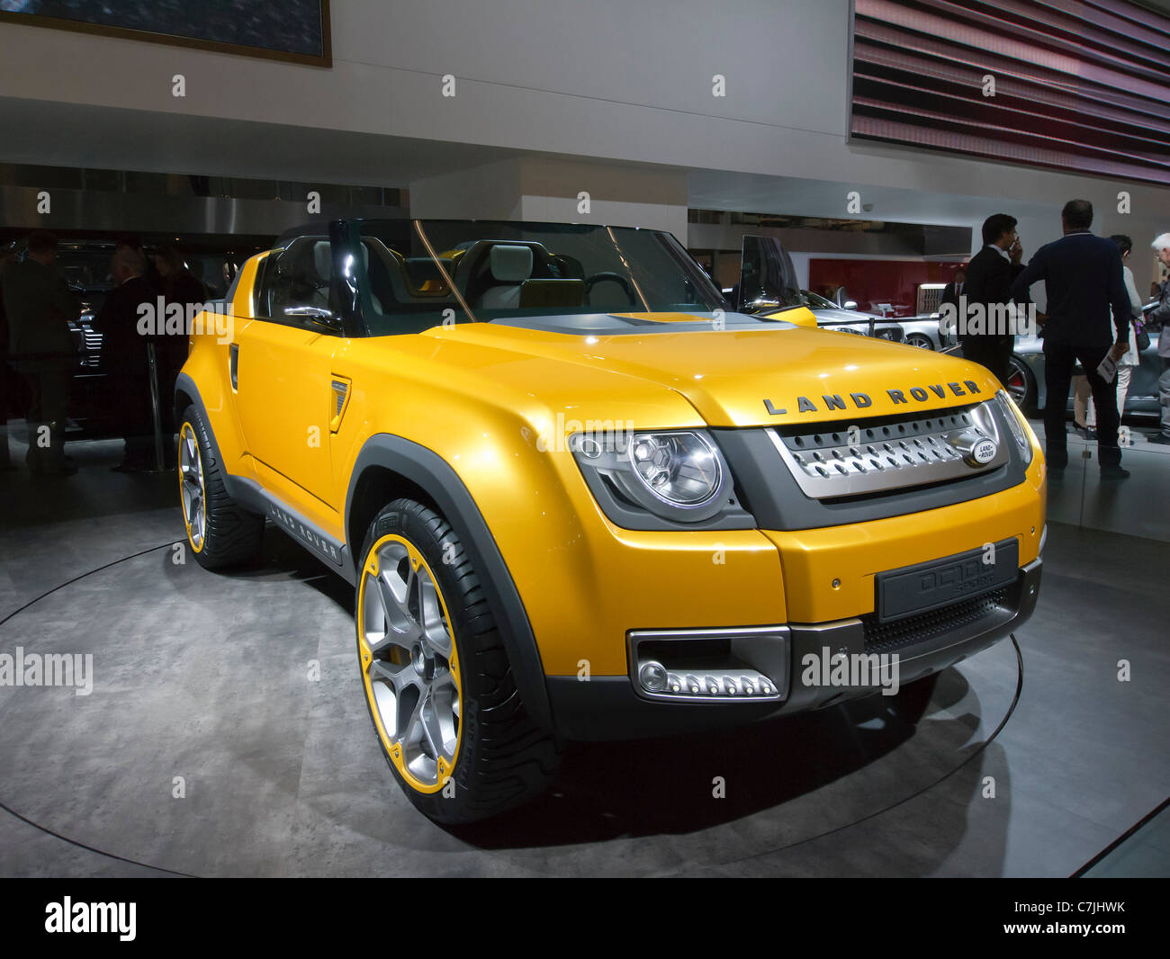 Concetto di nuovo Land Rover Defender al Salone di Francoforte o IAA 2011 Germania Foto Stock