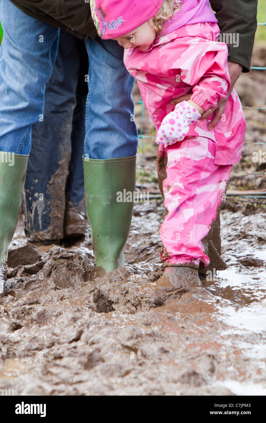 Un campo agitati fino nel fango al mondo cane di pecora prove a Lowther, Penrith, Cumbria, Regno Unito, dopo mesi di tempo umido Foto Stock