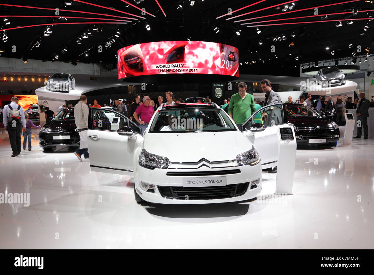 La Citroen C5 Tourer al sessantaquattresimo IAA (Internationale Automobil Ausstellung) il 24 settembre 2011 a Francoforte Foto Stock