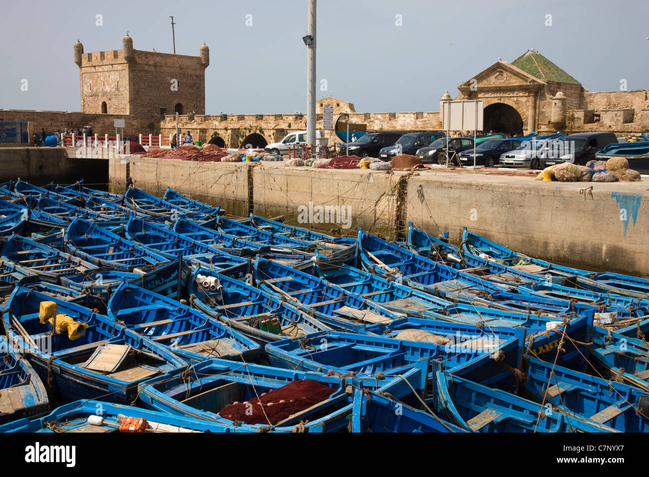 Barche a remi in porto, Essaouira, Marocco Foto Stock