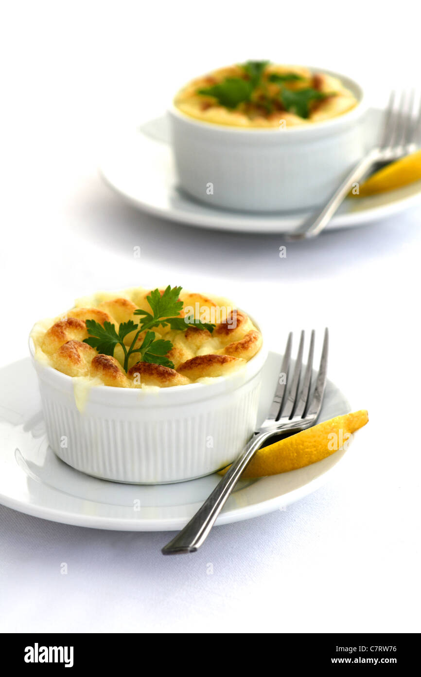 Singoli pasticci di pesce Foto Stock