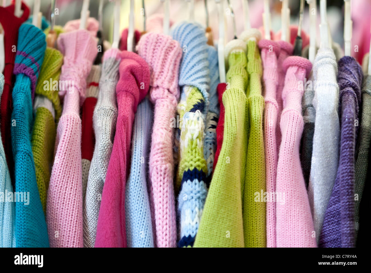 Indumenti a maglia immagini e fotografie stock ad alta risoluzione - Alamy