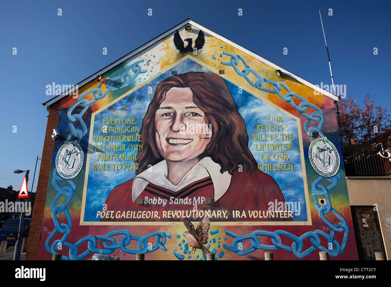 Sinn Fein ufficio e Bobby Sands murale, Falls Road , West Belfast, Irlanda del Nord, Regno Unito Foto Stock