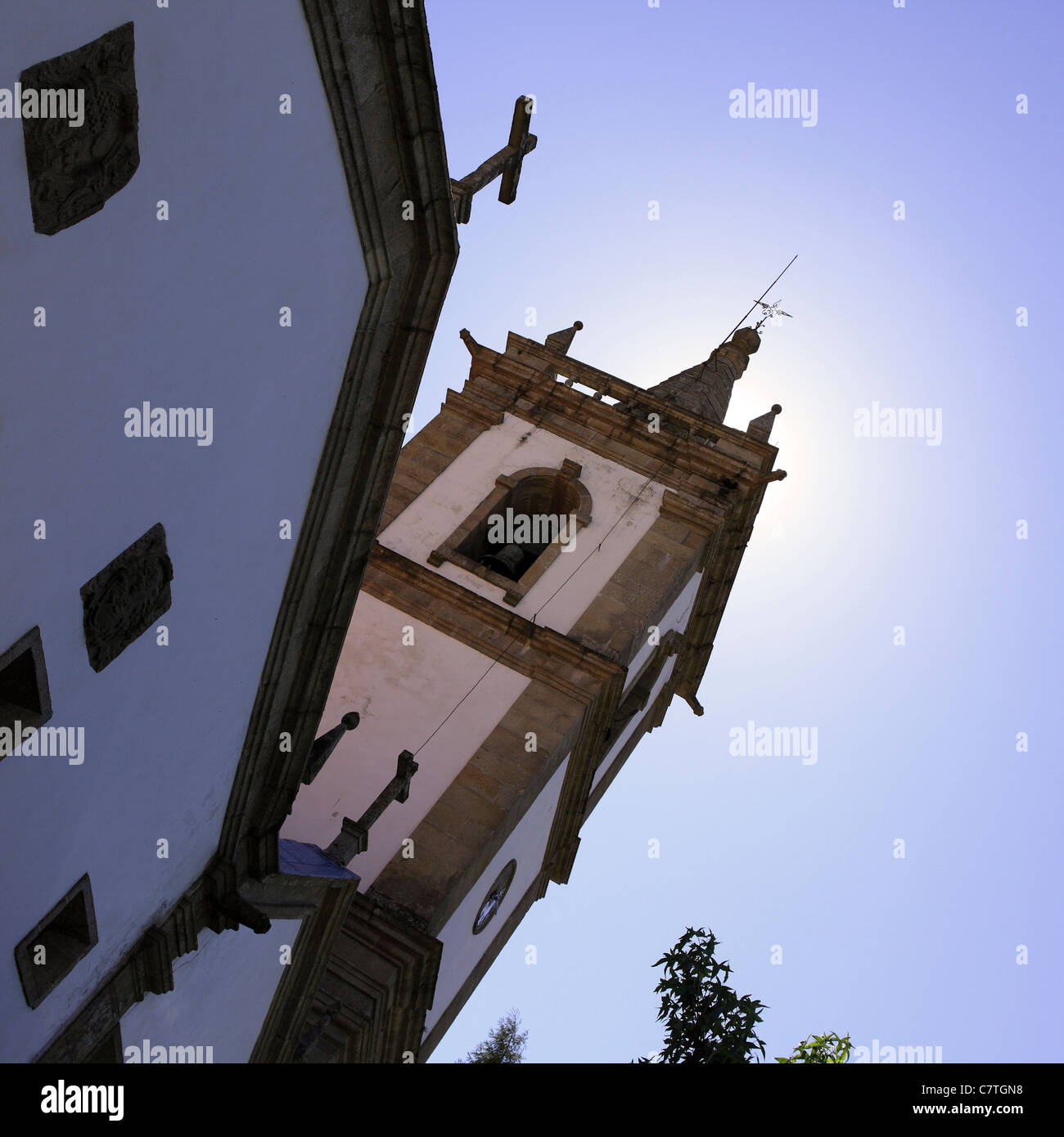 Il diciottesimo secolo Igreja Matriz chiesa a Ponte de la Barca, Minho, Portogallo. Foto Stock