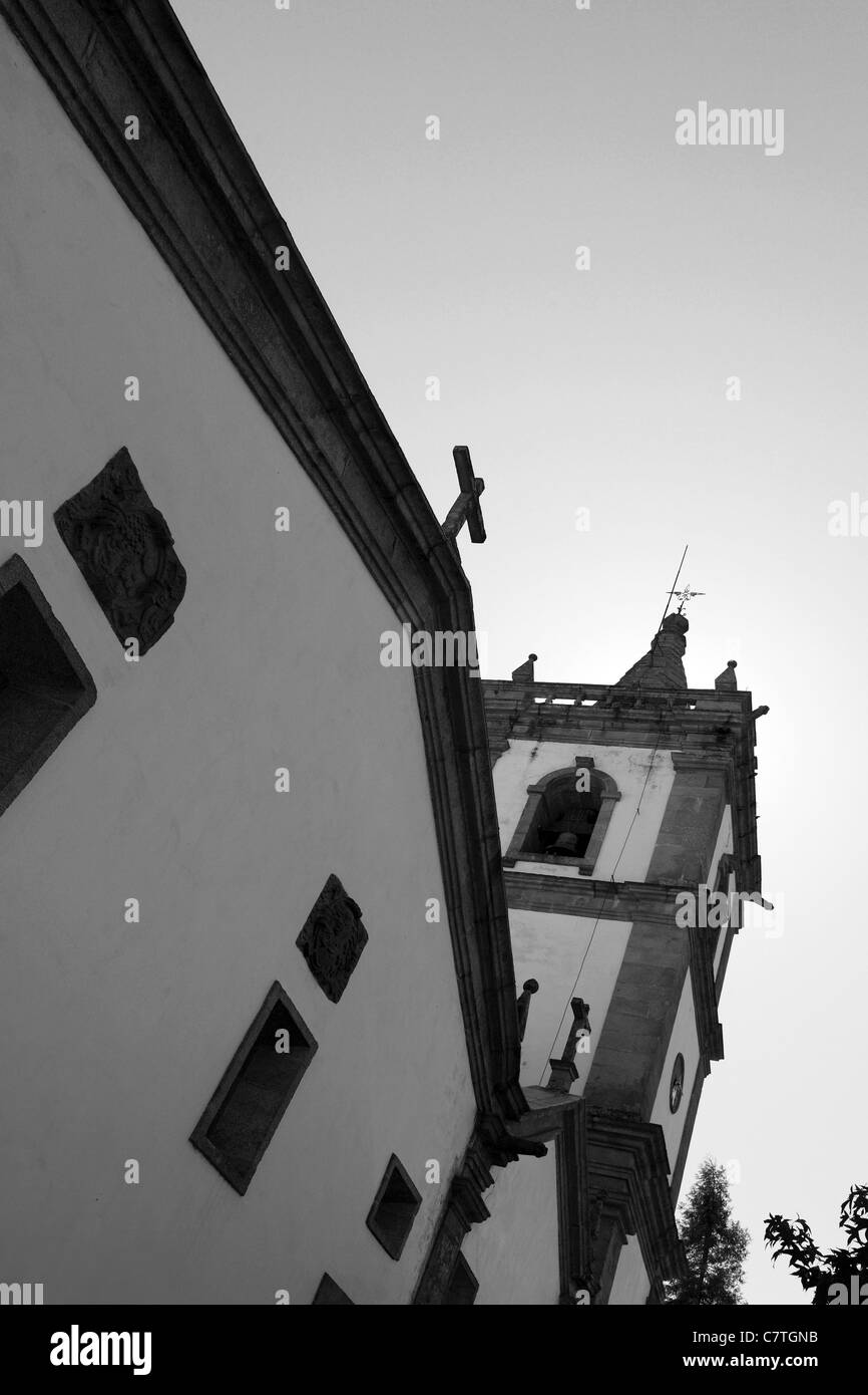 Il diciottesimo secolo Igreja Matriz chiesa a Ponte de la Barca, Minho, Portogallo. Foto Stock