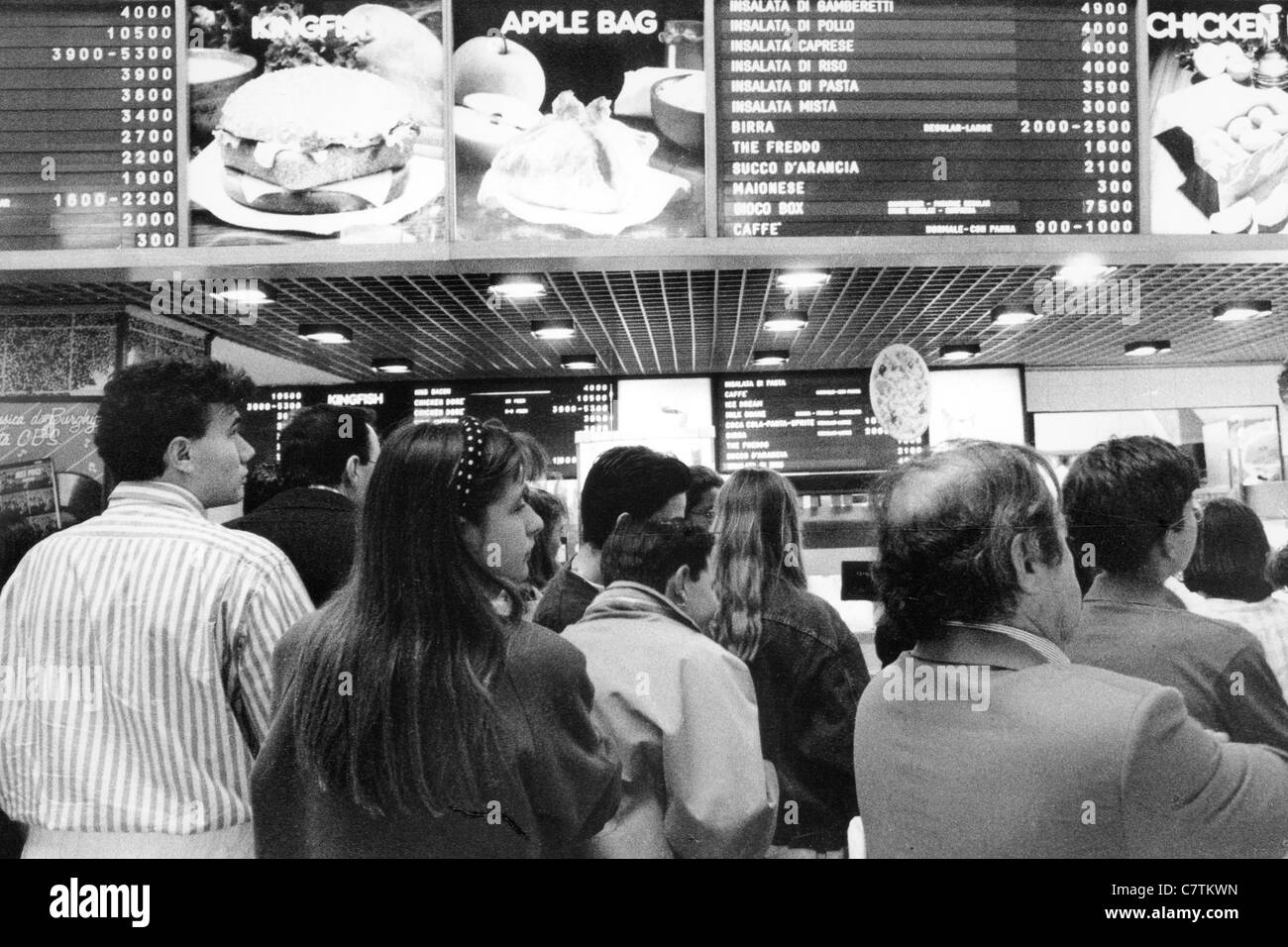 L'Italia, Lombardia, Milano, Burghy fast food nel corso Buenos Aires Foto Stock