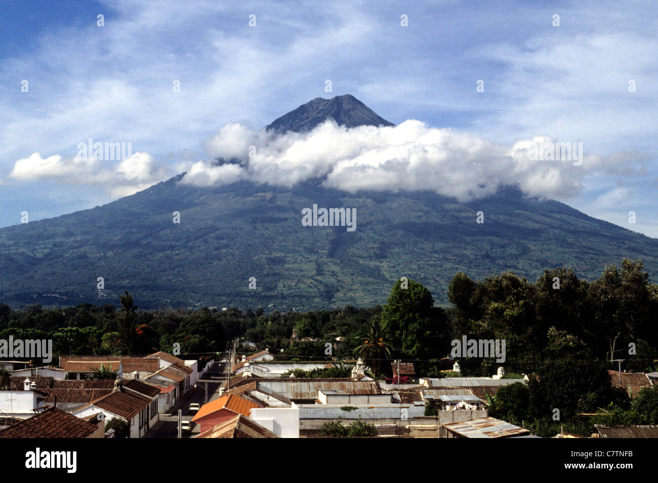 Guatemala Antigua, vulcano Foto Stock