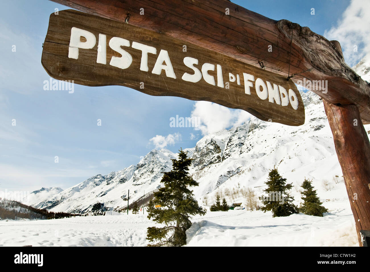 L'Italia, Valle d'Aosta, Cervinia, impianto di sci Foto Stock