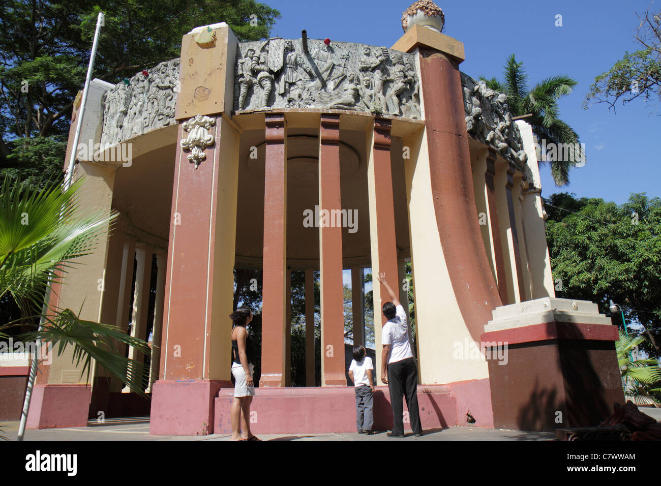 Managua Nicaragua,America Centrale,Parco Centrale,America Latina,Area Monumentale,gazebo,fregio,conquista Spagnola,storia indigena,Latino latino ispanico e. Foto Stock