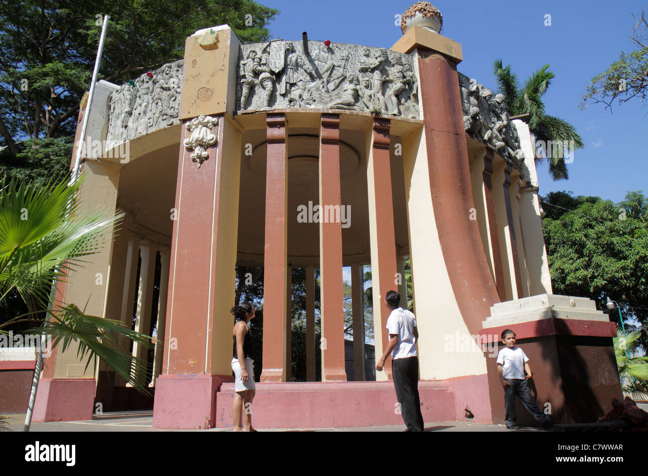 Managua Nicaragua,America Centrale,Parco Centrale,America Latina,Area Monumentale,gazebo,fregio,conquista Spagnola,storia indigena,Latino latino ispanico e. Foto Stock