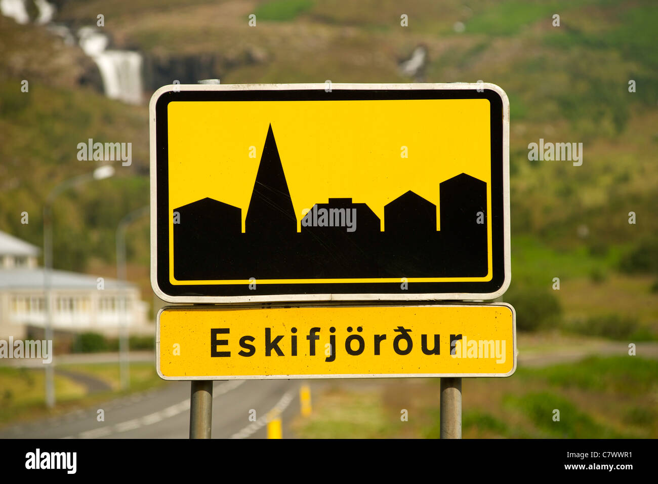 Segno per la città di Eskifjordur nell est dell'Islanda. Foto Stock