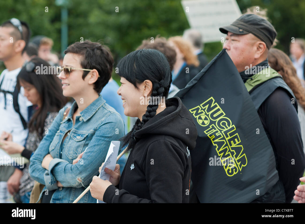 Gli attivisti formando la coalizione contro le armi nucleari protesta per arrestare il punto indiano il nucleare impianto di generazione Foto Stock