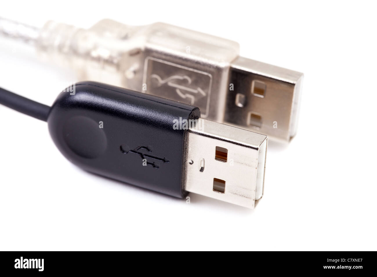 Vista macro del cavo USB. Isolato su sfondo bianco. Foto Stock