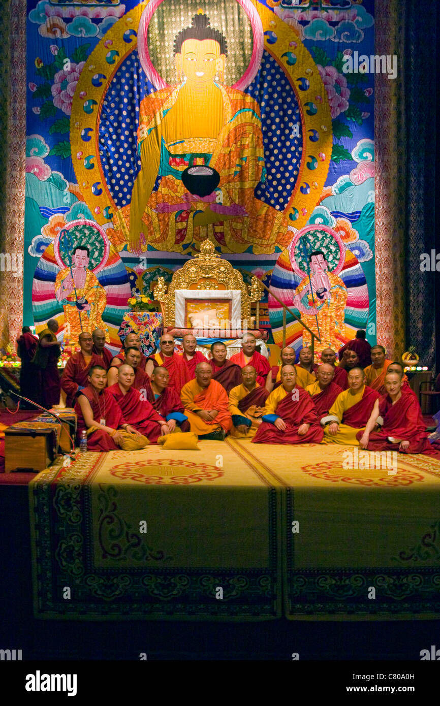 Monaci Tibetani partecipano in un Dalai Lama insegnamento sponsorizzato dal tibetano mongolo centro culturale - Bloomington, Indiana Foto Stock