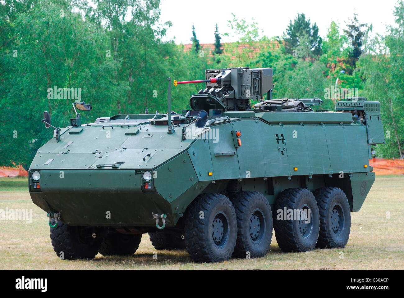 Un esercito belga Piranha IIIC con la FN frecce Remote Weapon System torretta. Foto Stock