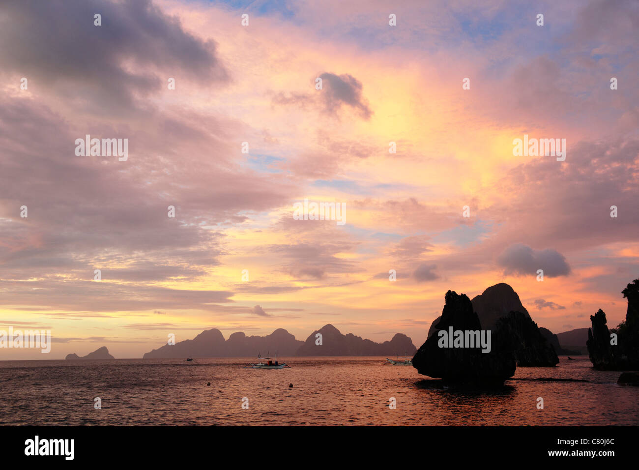 Filippine, Palawan El Nido isole al tramonto Foto Stock