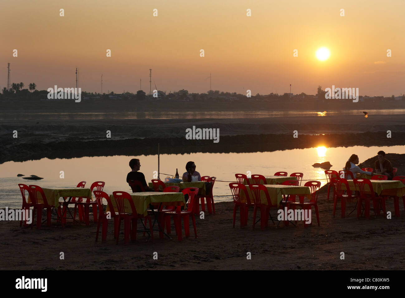 Laos, Vientiane, Fiume Mekong lato al tramonto Foto Stock
