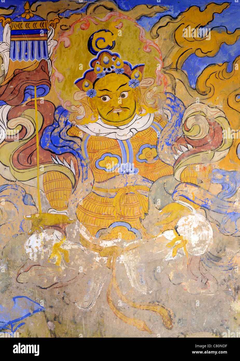 Pittura murale di Vaishravana, Kubera . Quattro Re celeste, quattro grandi re, quattro guardiani. Thikse Gompa, Monastero, Tikse, Foto Stock