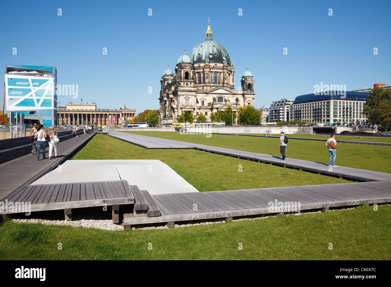 Il museo Island da Schlossplatz, con Berliner Dom, casella di Humboldt, Alte Nationalgalerie e Altes Museum di Berlino, Germania Foto Stock