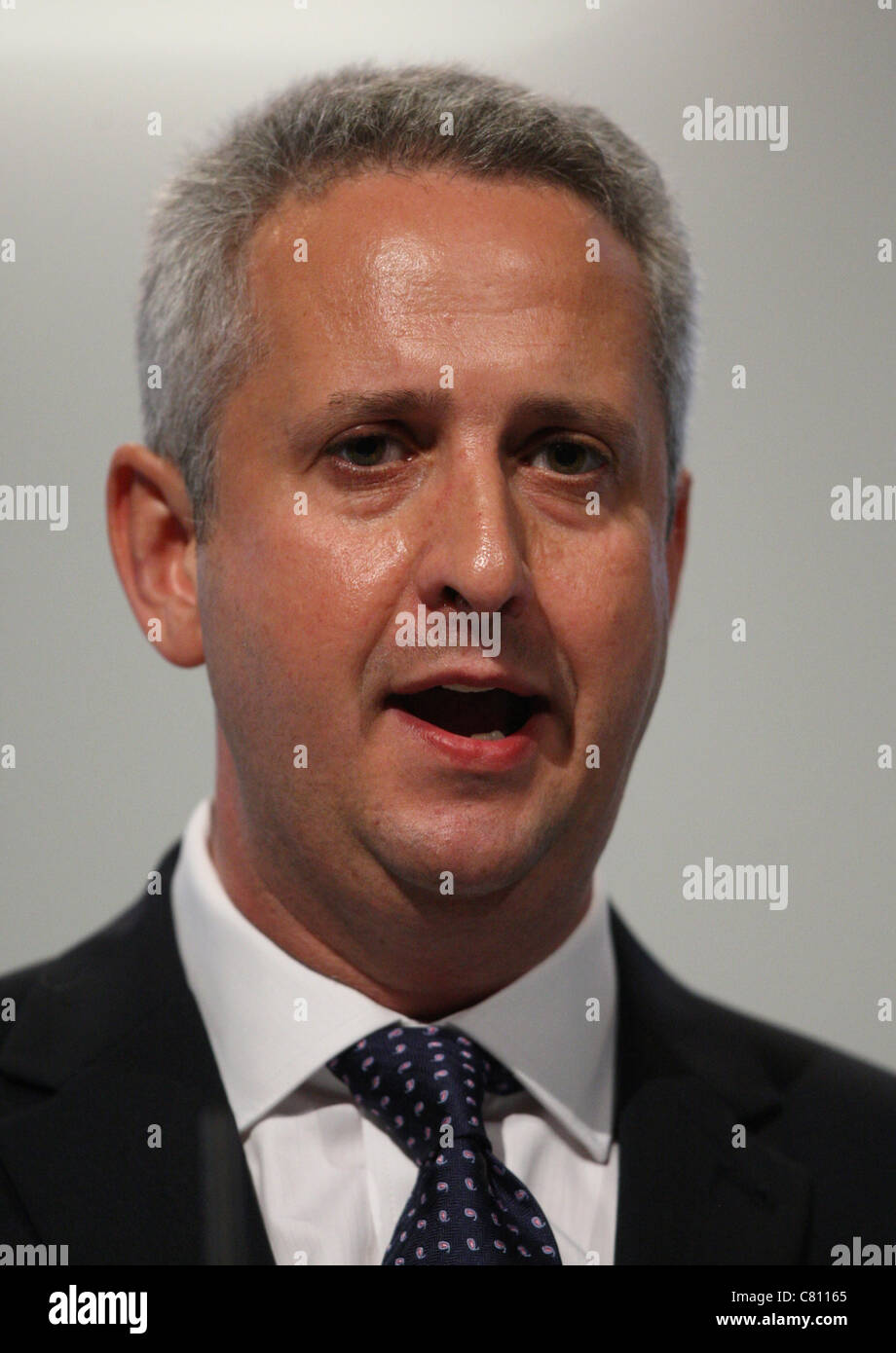 IVAN LEWIS MP OMBRA IL SEGRETARIO DI STATO PER IL 27 SETTEMBRE 2011 LA AAC LIVERPOOL ENGLAND Foto Stock