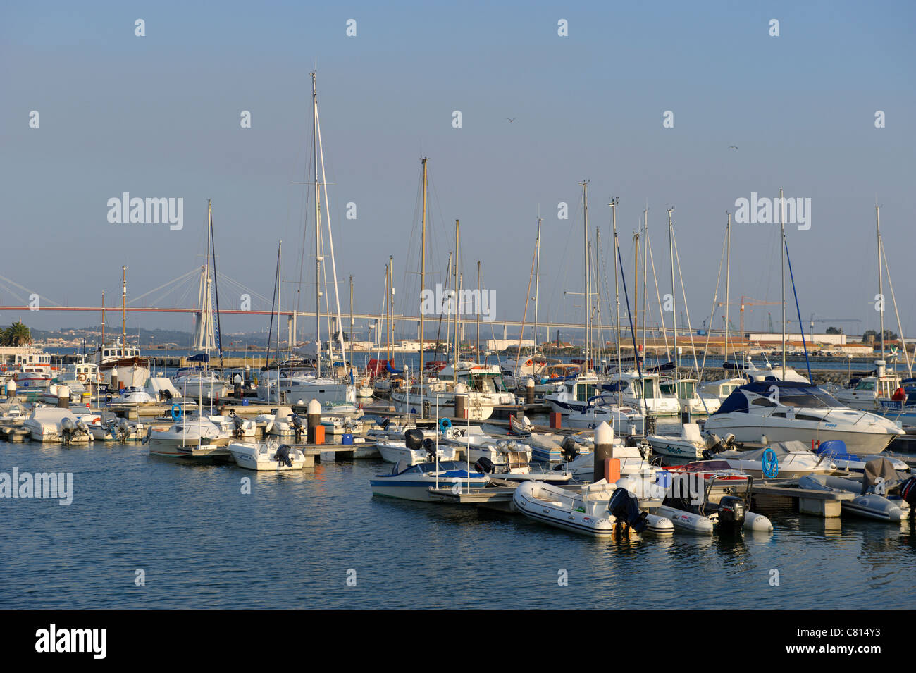 Barche e yacht in Figueira da Foz marina, Portogallo, Europa Foto Stock