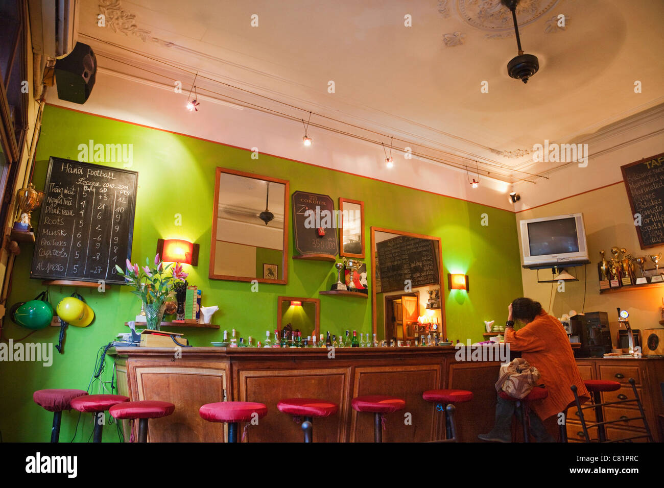 Il Vietnam, Hanoi, Bar scena Foto Stock