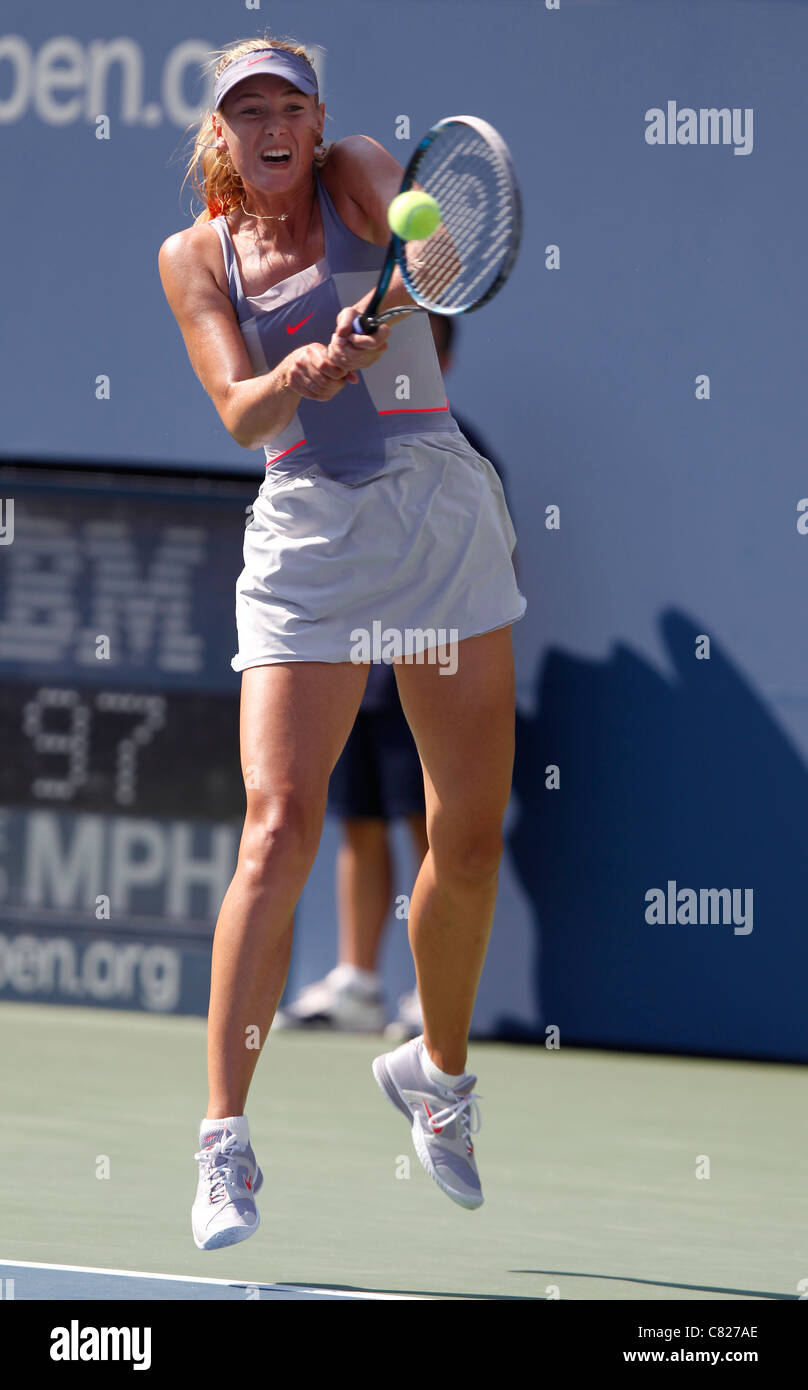 Maria Sharapova della Russia in azione a US Open 2011 Foto Stock